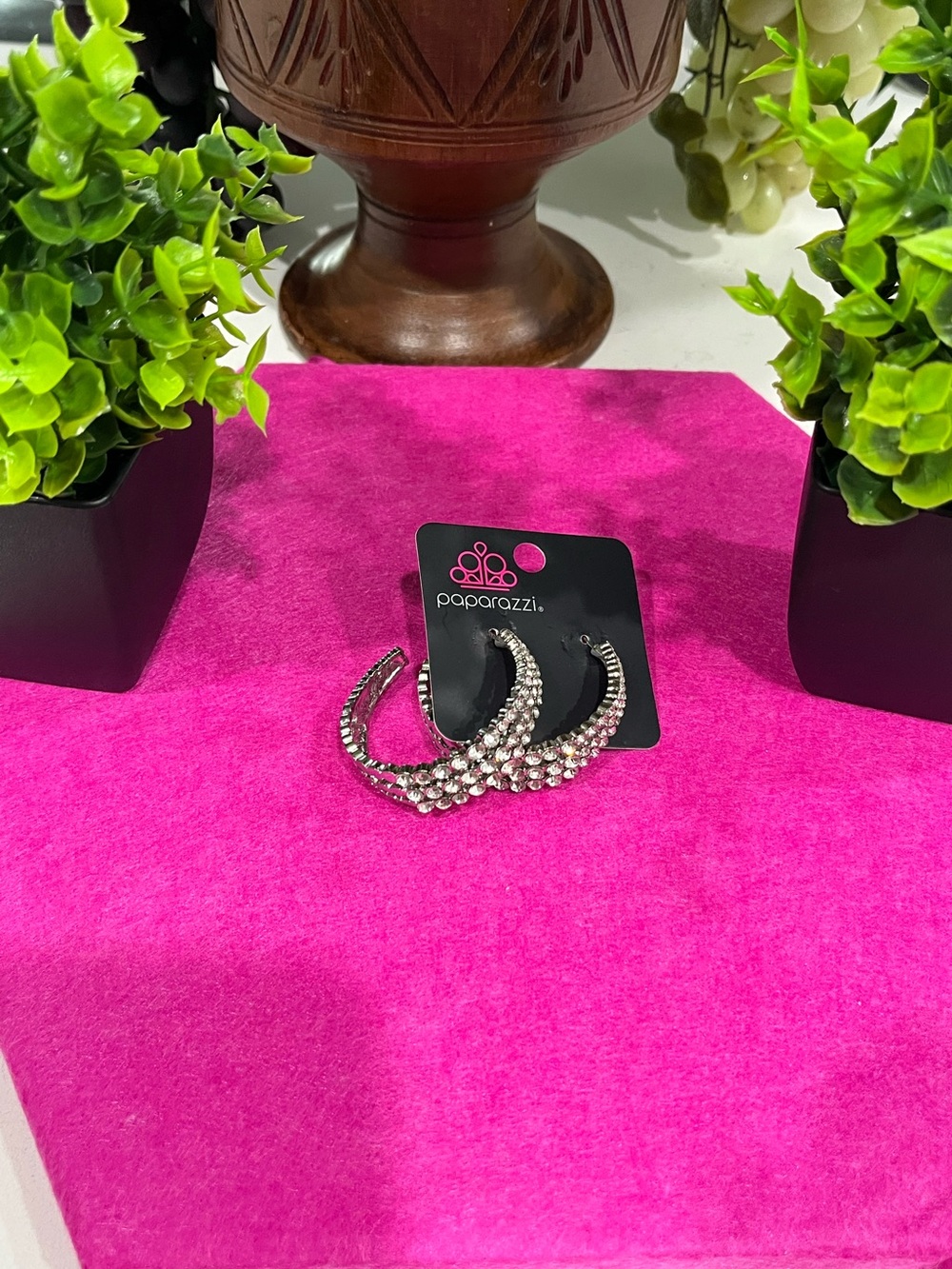 Paparazzi Silver Crystal Drop Earrings - Silver (bling)